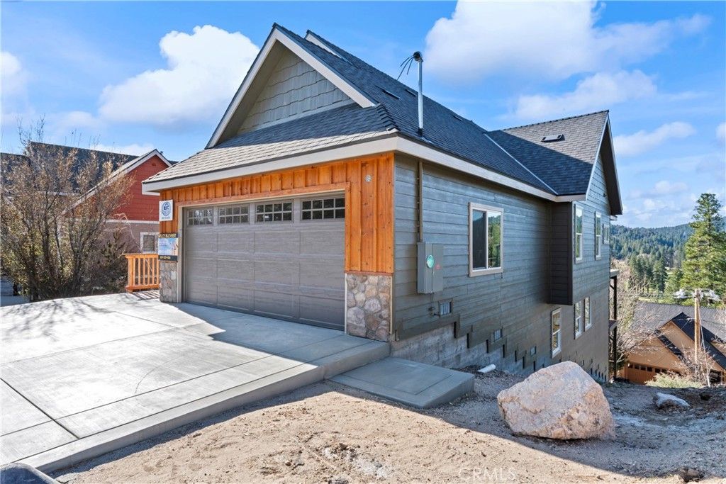 26701 Merced Lane, Lake Arrowhead, CA 92352