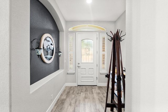 1934 Nina Way, Yuba City, CA 95993