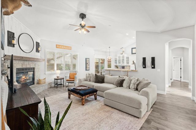 1934 Nina Way, Yuba City, CA 95993