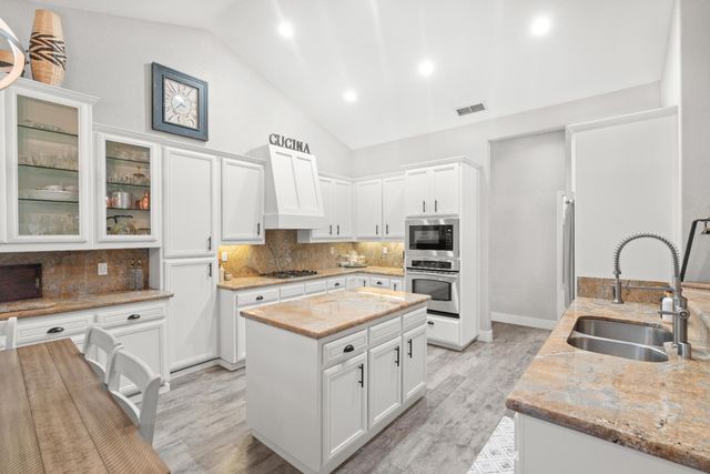 1934 Nina Way, Yuba City, CA 95993