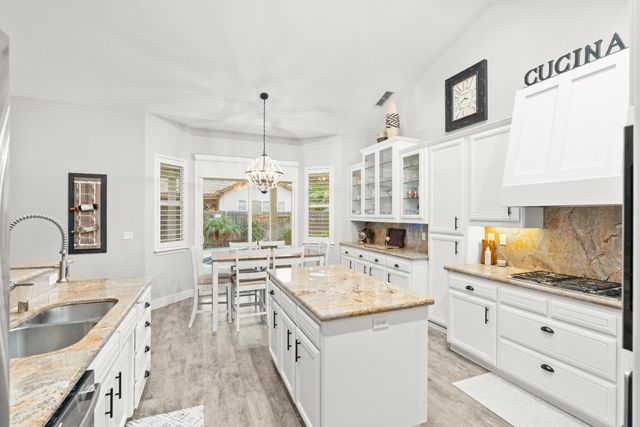 1934 Nina Way, Yuba City, CA 95993