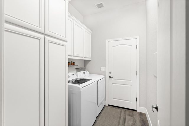 1934 Nina Way, Yuba City, CA 95993