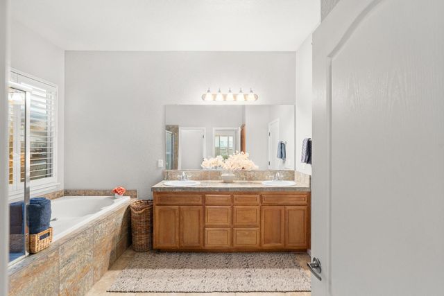 1934 Nina Way, Yuba City, CA 95993