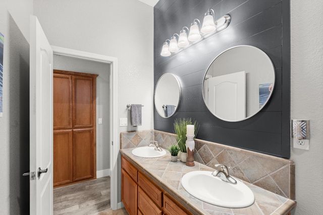 1934 Nina Way, Yuba City, CA 95993