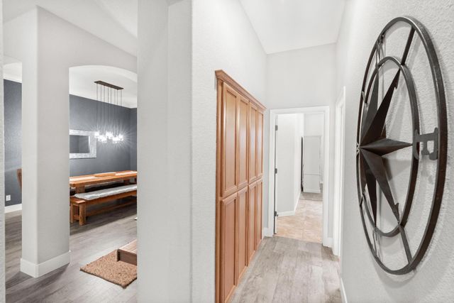 1934 Nina Way, Yuba City, CA 95993