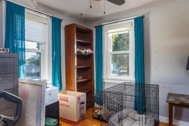 102 E CAMERON STREET, New London, WI 54961