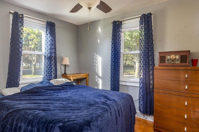 102 E CAMERON STREET, New London, WI 54961