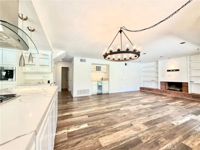 6754 E Leafwood, Anaheim Hills, CA 92807