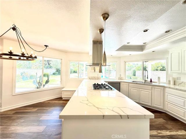 6754 E Leafwood, Anaheim Hills, CA 92807