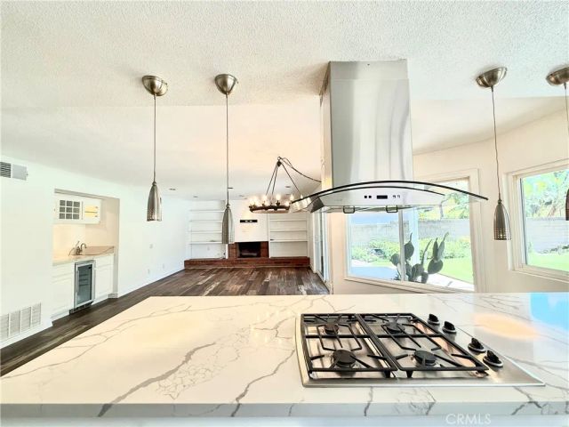 6754 E Leafwood, Anaheim Hills, CA 92807