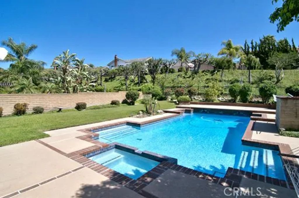 6754 E Leafwood, Anaheim Hills, CA 92807