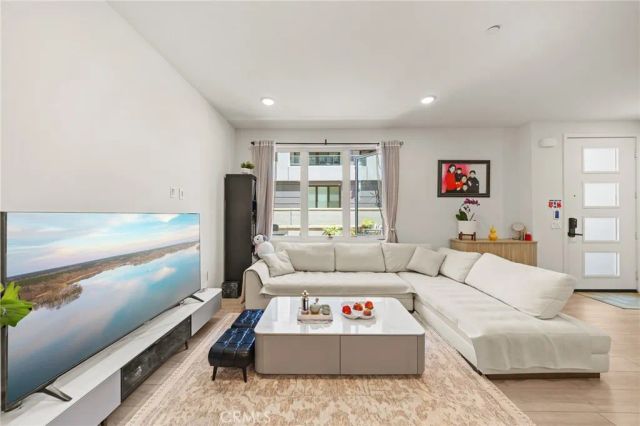 16175 Dawn Way 103, Tustin, CA 92782