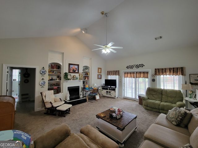 109 Cedar Creek Drive, Dublin, GA 31021