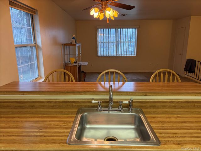 276 Temple Hill Road 2112, New Windsor, NY 12553