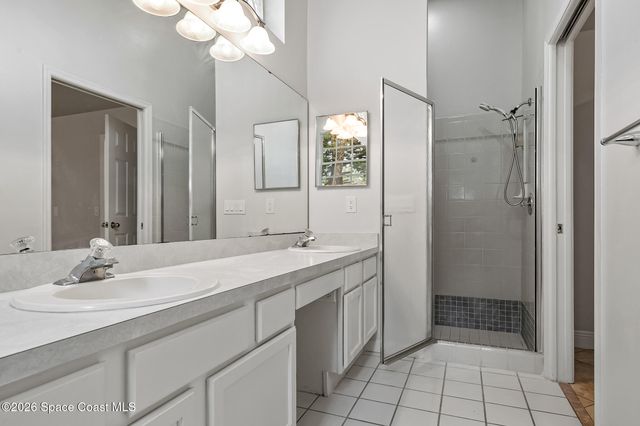 2468 Saint Johns Lane, Melbourne, FL 32935