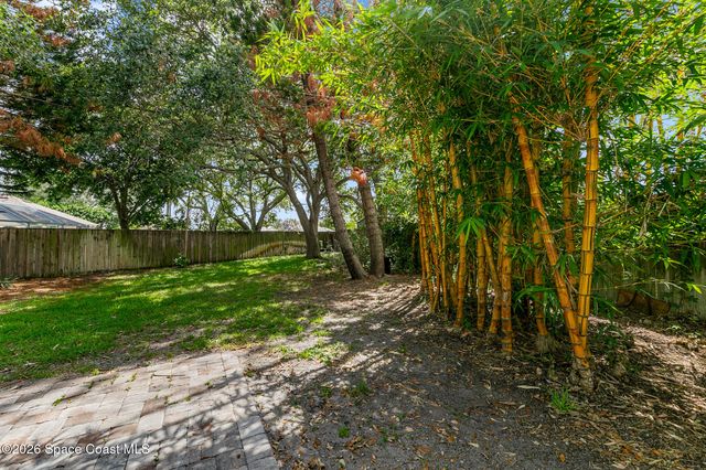 2468 Saint Johns Lane, Melbourne, FL 32935