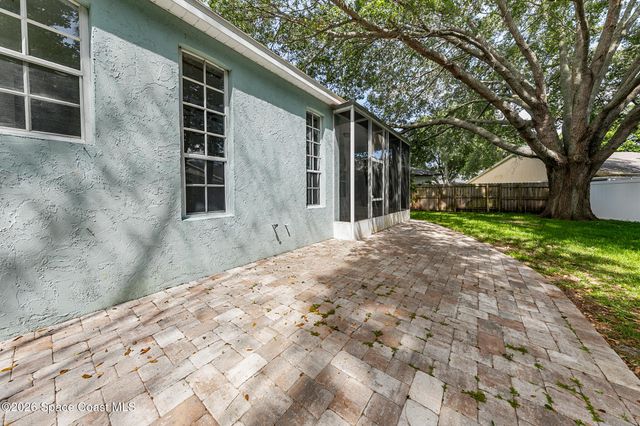 2468 Saint Johns Lane, Melbourne, FL 32935