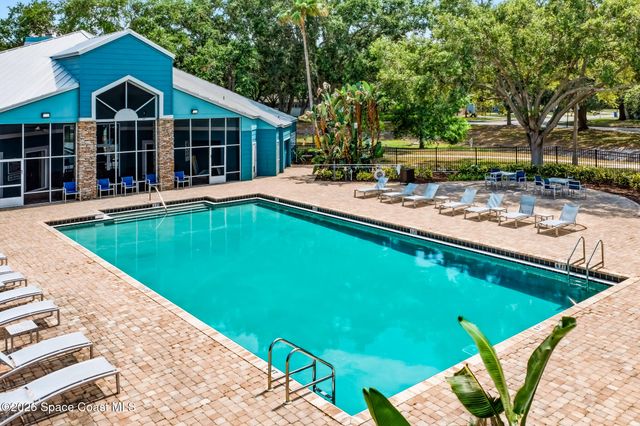 2468 Saint Johns Lane, Melbourne, FL 32935