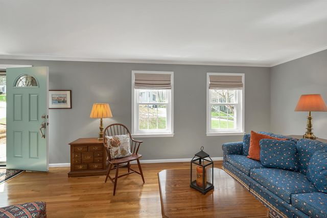 70 Spindlewick Drive, Nashua, NH 03062