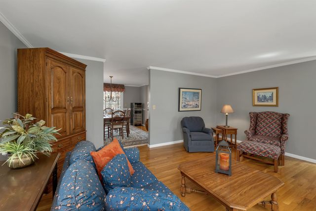 70 Spindlewick Drive, Nashua, NH 03062