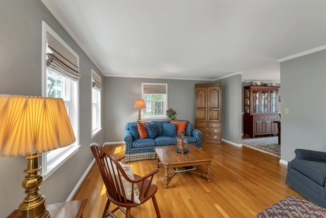 70 Spindlewick Drive, Nashua, NH 03062