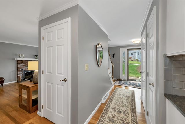 70 Spindlewick Drive, Nashua, NH 03062