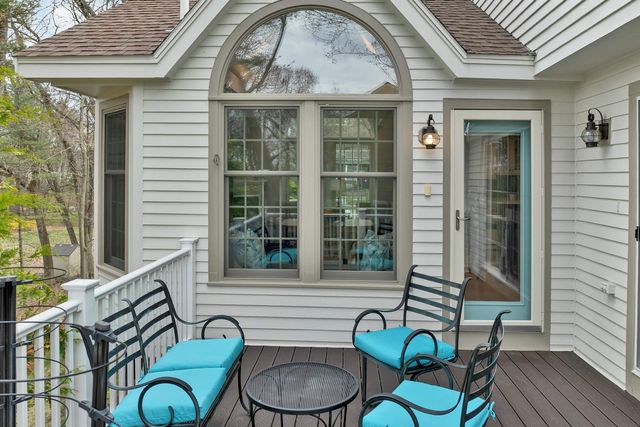 70 Spindlewick Drive, Nashua, NH 03062