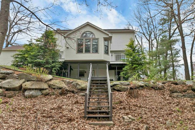 70 Spindlewick Drive, Nashua, NH 03062