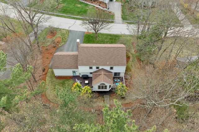 70 Spindlewick Drive, Nashua, NH 03062