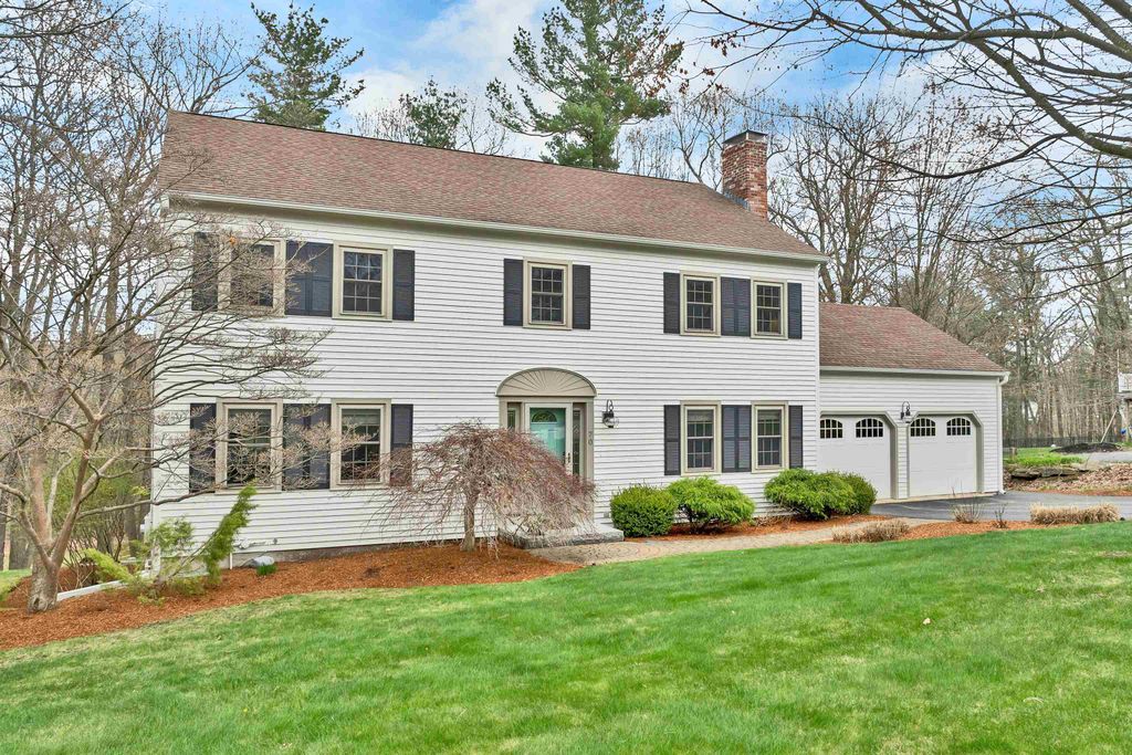 70 Spindlewick Drive, Nashua, NH 03062