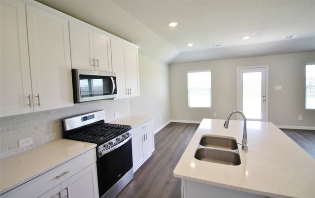 4208 Mountain Creek Drive, Farmersville, TX 75442
