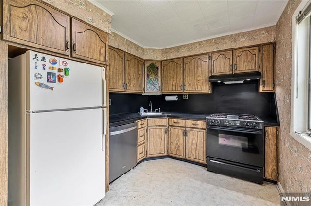681 Schaefer Avenue, Oradell, NJ 07649