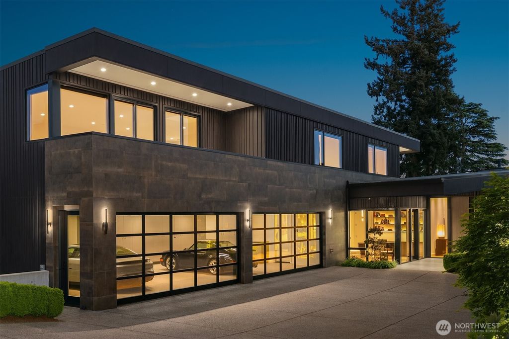 9345 NE 19th Street, Clyde Hill, WA 98004