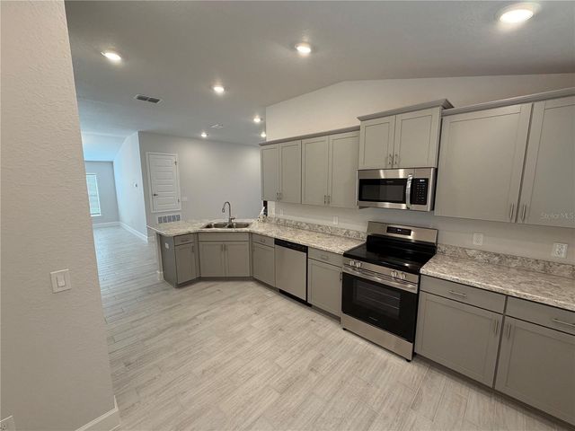 3242 NE 46TH AVENUE, Ocala, FL 34470