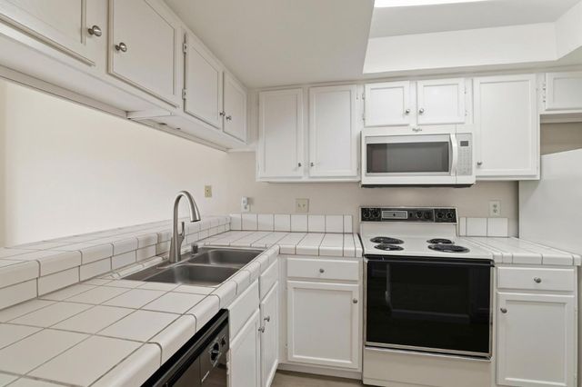 880 N Winchester Boulevard 206, Santa Clara, CA 95050