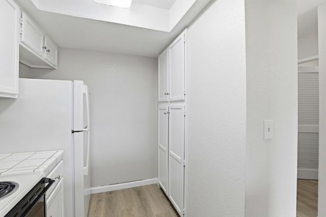 880 N Winchester Boulevard 206, Santa Clara, CA 95050