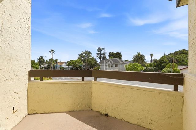 880 N Winchester Boulevard 206, Santa Clara, CA 95050