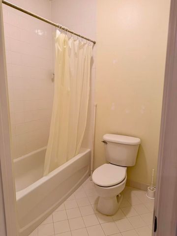 9766 Galleon Drive, West Palm Beach, FL 33411