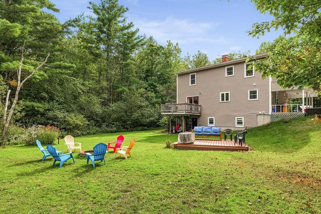 34 Crestview Terrace, Stratham, NH 03885