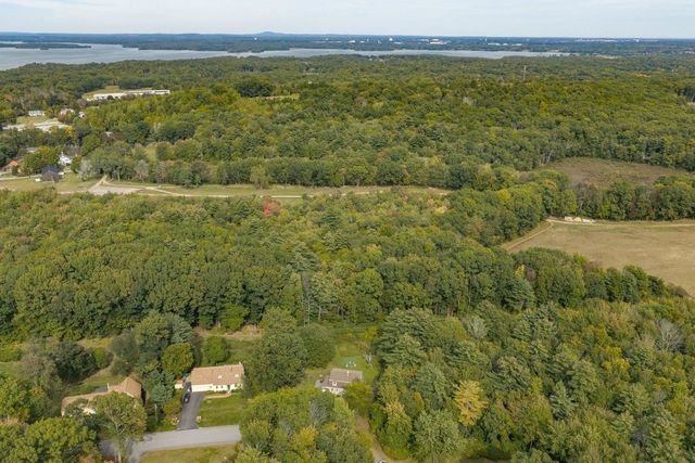 34 Crestview Terrace, Stratham, NH 03885