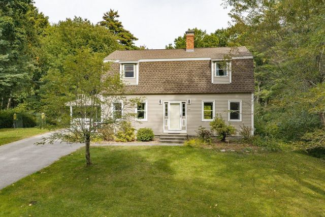 34 Crestview Terrace, Stratham, NH 03885