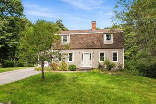 34 Crestview Terrace, Stratham, NH 03885