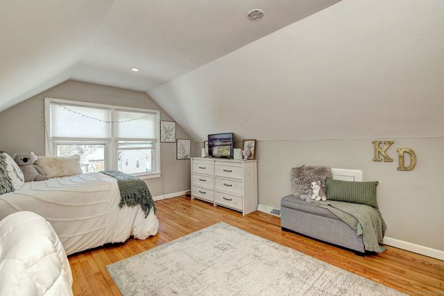 25 Broadway, Bridgeport, CT 06606