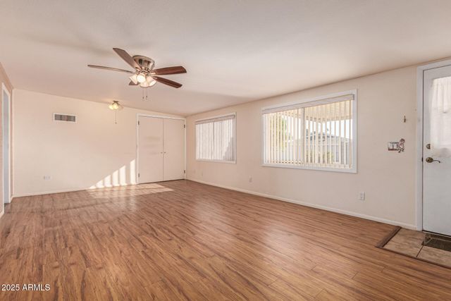 11811 N DESERT HILLS Drive W, Sun City, AZ 85351