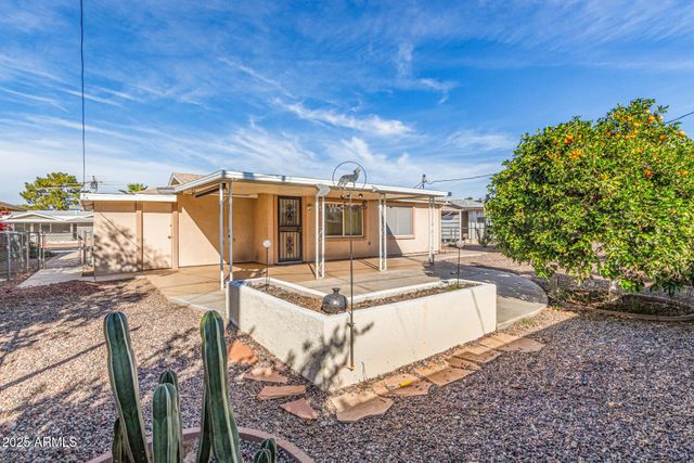 11811 N DESERT HILLS Drive W, Sun City, AZ 85351