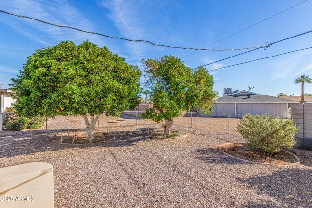 11811 N DESERT HILLS Drive W, Sun City, AZ 85351
