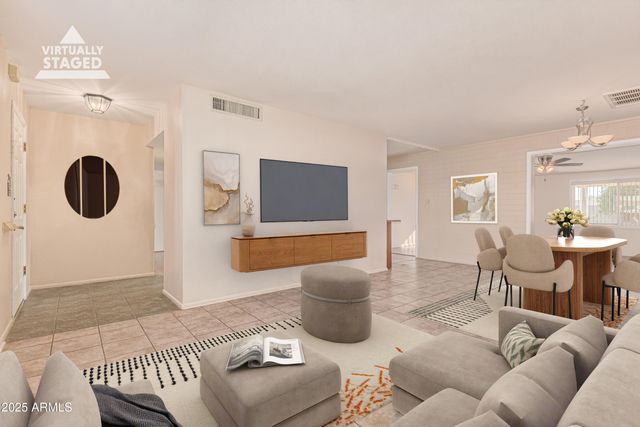 11811 N DESERT HILLS Drive W, Sun City, AZ 85351