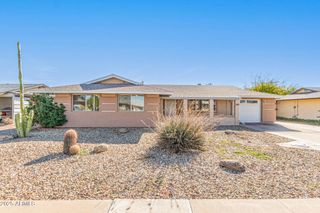 11811 N DESERT HILLS Drive W, Sun City, AZ 85351