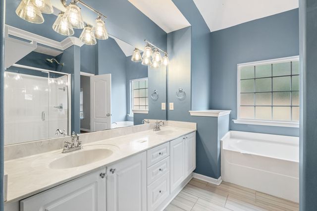 1812 Woodland Pointe Dr, Nashville, TN 37214