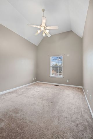 1812 Woodland Pointe Dr, Nashville, TN 37214